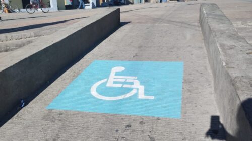 Invita Gobierno de Tequexquitla a respetar espacios exclusivos para discapacitados
