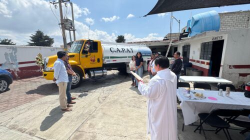 Tlaxco refuerza su capacidad de abastecimiento de agua con nueva pipa para CAPAT