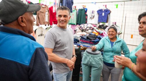 Sostiene alcalde Alfonso Sánchez García diálogo emotivo y directo con comerciantes del mercado de La Joya
