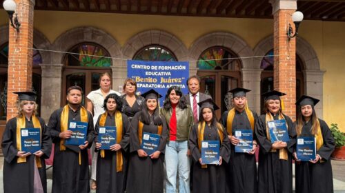 Estudiantes de Tlaxco, listos para afrontar grandes oportunidades y nuevos éxitos