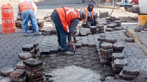 Con trabajos de renivelación y mejora urbana cierra el gobierno de Alfonso Sánchez García el 2025 y fortalece el bienestar en la capital 