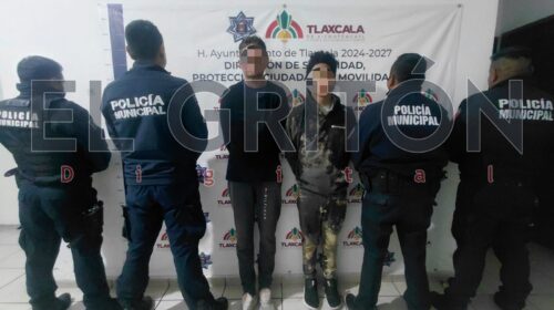 Par de delincuentes intentan robar en tienda de conveniencia en Tlaxcala; C5i los detectó y la Policía Municipal los detuvo