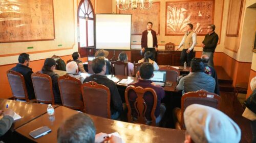 Menos escritorio y más territorio da resultados y ya son más de 100 calles rescatadas con bacheo: Alfonso Sánchez García