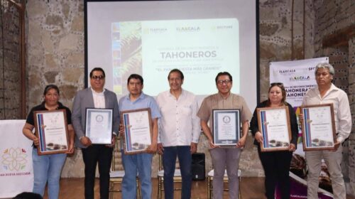 Gobierno del Estado y Benjamín Atonal reconocen a tahoneros por histórico Récord Guinness con pan de fiesta
