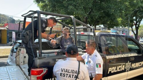 Policía Municipal detiene a sujeto por intentar robarle la bicicleta a un niño cerca de Casa de Gobierno