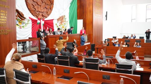 Congreso del Estado aprueba inscribir con letras doradas el nombre de María de los Ángeles Grant Munive, primera diputada local en Tlaxcala