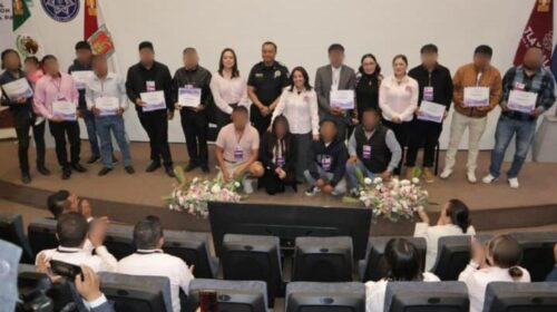 Reconstruyen su camino 27 jóvenes: Se gradúa la primera generación de “Reconecta con la Paz” en Tlaxcala