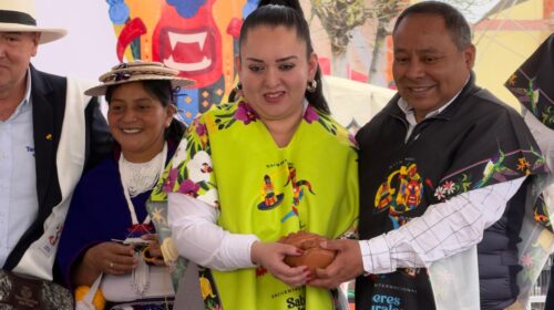 Huamantla recibe estafeta rumbo a 2027 en Encuentro Internacional de Saberes Culturales
