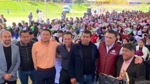 ¡Juventud de Panotla equipada para el futuro! Idelfonso Carro Roldán presente en “Tablets para Todos”