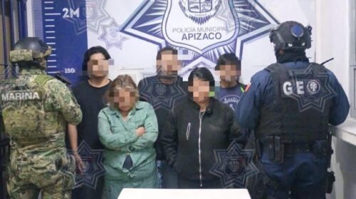 ¡Se desató la locura! Batalla campal en Apizaco: agreden a policías con piedras, golpes y machetes: hay 5 detenidos