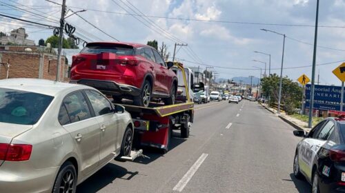 Policía municipal de Tlaxcala brinda apoyo a la FGJE para cumplimiento de orden de aprehensión en Acuitlapilco