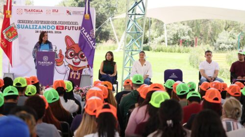 Con cirugías visuales gratuitas, gobierno estatal transforma la vida de 160 jóvenes