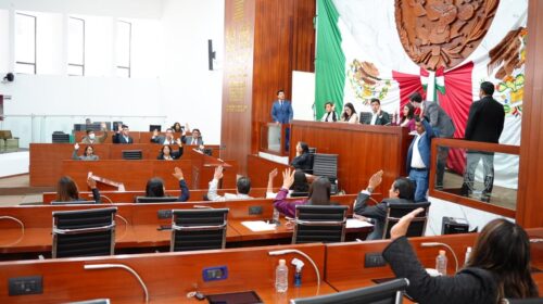 Crea Congreso comisiones especiales para atender solicitud de juicios políticos y procedimiento de revocación de mandato