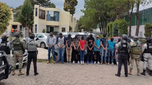 Tlaxcala: le dio duro la GN a la 🐀; detienen a 11 sujetos con armas, droga, cartuchos, cargadores y gas lacrimógeno