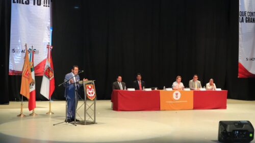Esencial la labor del Contador Público para un buen manejo financiero del ciudadano: Rector de la UATx