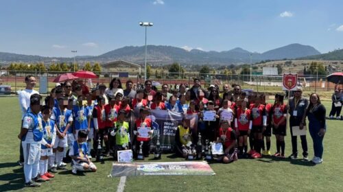 Deportistas de Tlaxco con un pie para coronarse como campeones del Futbolito Bimbo 2026 en Tlaxcala