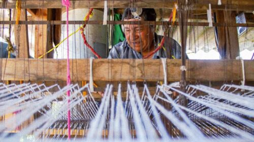 Chiautempan se llenó de fe y visitantes; llegan cientos por la Virgen de Ocotlán y aprovechan para llevarse textiles
