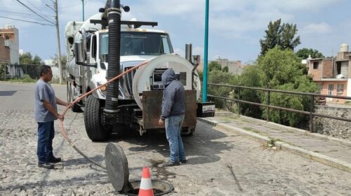 Ayuntamiento de Tlaxcala refuerza acciones preventivas ante temporada de lluvias con camión vactor