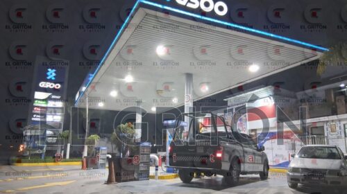 Motoratas asaltan gasolinera en la Apizaco–Huamantla; se llevan más de 10 mil pesos y en persecución abandonan motocicleta robada