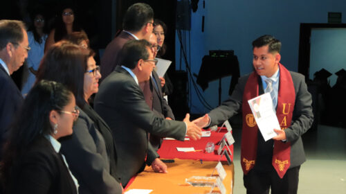 La UATx entrega a la sociedad a nueva generación de profesionistas egresados de la FCEA