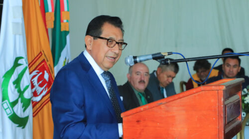 Preside Rector de la UATx la celebración por el Día del Padre del STUAT