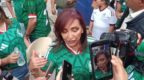 ¡EN PLENO MUNDIAL SE DESATA LA GRILLA! Playeras de la Selección con ‘Alfonso 27’ y Lorena Cuéllar suelta: ES LIBERTAD DE LA GENTE