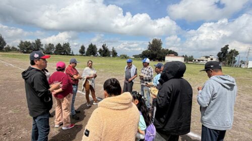 Gobierno de Tetlanohcan fortalece infraestructura deportiva con apoyo a equipo de béisbol