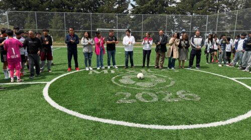 Inauguran cancha de fútbol 5 en la Unidad Deportiva de Tetlanohcan