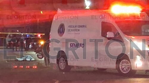 Joven de 26 años muere tras brutal accidente en la explanada del centro; salió volando de su moto