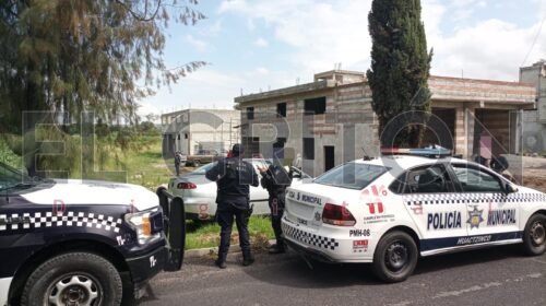 Amarran a velador para saquear obra en construcción, en Axocomanitla