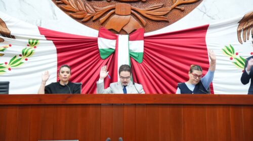 Declara Comisión Permanente concluido expediente de juicio político y extingue Comisión Especial de diputados