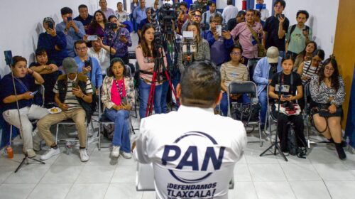 Reconoce Ángelo Gutiérrez la labor de los periodistas en Tlaxcala