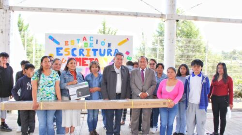 Ayuntamiento de Tlaxcala fortalece las herramientas educativas en la telesecundaria “21 de Marzo” de San Lucas Cuauhtelulpan 