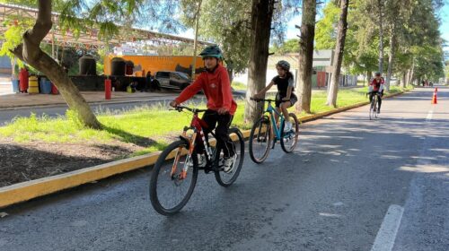 “Muévete Tlaxcala” ha unido a las familias de la capital con paseo de mascotas o andando en bicicleta