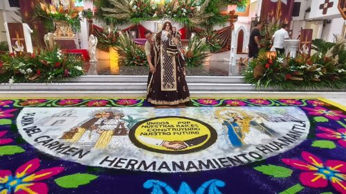 Huamantla fortalece su proyección nacional con hermanamiento y promoción de sus tapetes monumentales en Playa del Carmen