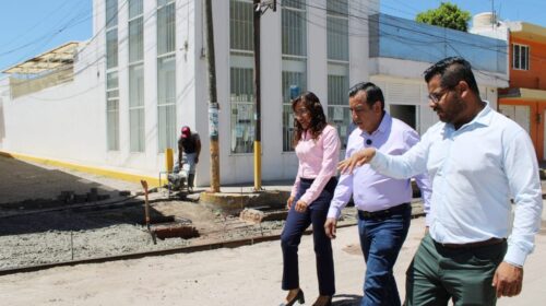 ¡40 AÑOS DE ABANDONO SE ACABARON! Idelfonso Carro rehabilita la Avenida Juárez de Panotla