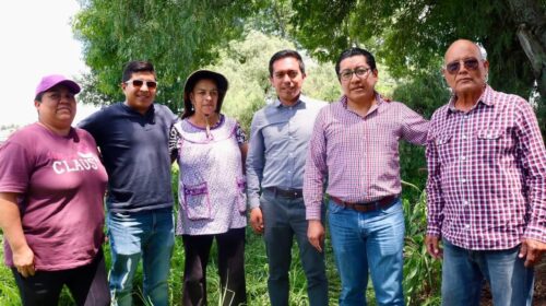 Benjamín Atonal encabeza limpieza de barranquilla para prevenir inundaciones en Totolac