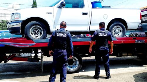 En minutos policía municipal de Tlaxcala recupera camioneta reportada como robada en el centro de la ciudad 