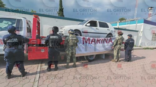Cae pareja acusada de asaltar a compradores de autos citados por Facebook, en Tetlatlahuca