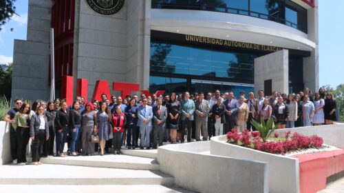 Embajadores UATx llevan el humanismo universitario