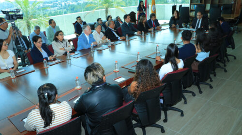 Rector de la UATx da la bienvenida a estudiantes visitantes de Argentina, Colombia, España y México