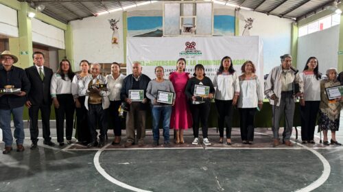 San Francisco Tetlanohcan conmemora 31 años de su municipalización y reconoce a quienes hicieron historia