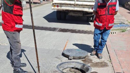 ¡CHIАUTEMPAN LE ENTRA CON TODO AL DRENAJE! Alcaldesa Blanca Angulo refuerza desazolve para prevenir inundaciones