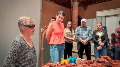 Exposición artesanal de la Feria del Queso, la Madera y el Pulque en Tlaxco es inaugurada por Diana Torrejón