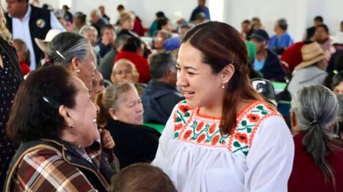 Realiza Lucía Arce celebración del Día del Abuelo en San Pablo del Monte