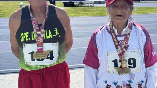 Blanca Angulo reconoce a adultos mayores de Chiautempan por su participación en Olimpiadas Nacionales DIF