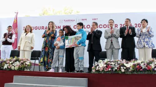 Alcalde Carlos López Suárez acompañó el inicio del ciclo escolar 2026-2027 en la capital