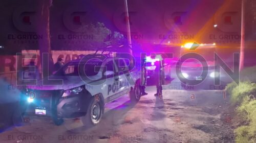 ¡Comando armado irrumpe en casa mientras dormían y roba camioneta en Tizatlán! Policías Capitalinos la recuperan tras persecución