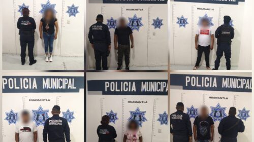 Policía municipal de Huamantla detiene a 12 personas presuntamente relacionadas con robo organizado a comercio