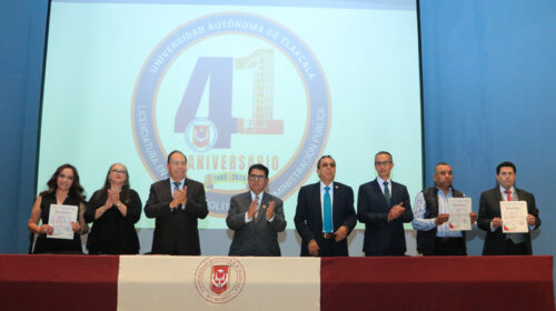 Preside Rector de la UATx ceremonia por 41 aniversario de Ciencias Políticas